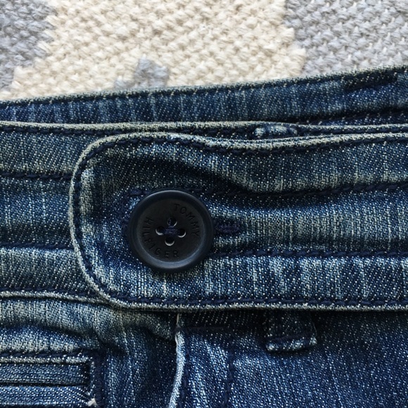 Tommy Hilfiger / Denim Skirt / Size 10 - Picture 6 of 7